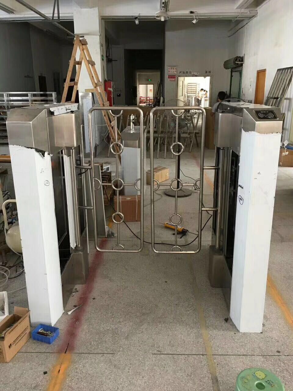 博爱县防跨越摆闸